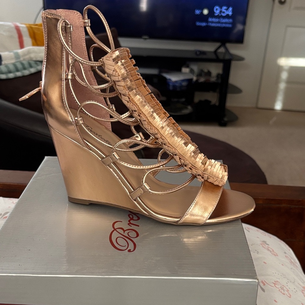 Breckelles Metallic Wedge Sandals